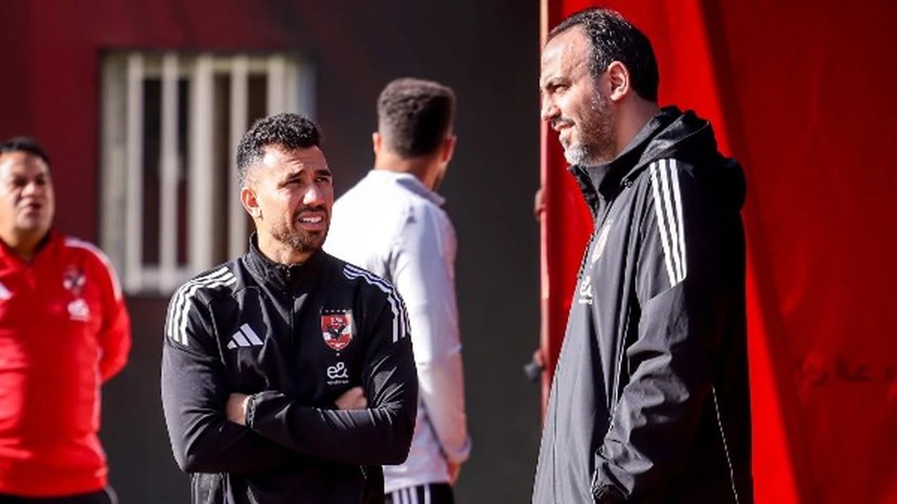 موقف ثنائي المنتخب.. طبيب الأهلي يوضح طبيعة إصابة تريزيجيه وزيزو ومدة غيابهما